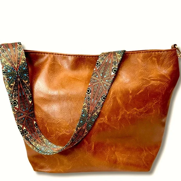 NEW Boho Brown Everyday Casual Crossbody with Art Deco-Inspired Rich Strap | NWT - Picture 3 of 8
